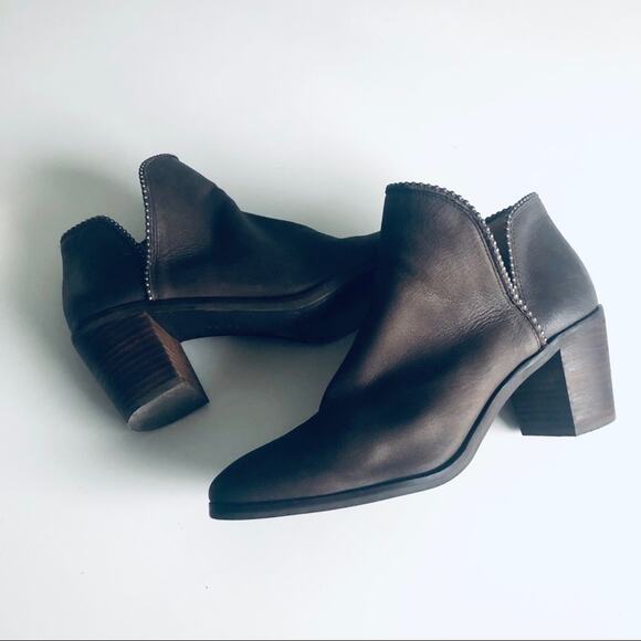 Lucky Brand 'Pincah 2' Women's 8.5 Boho Brown Leather Bootie Ankle Boot Beaded - Picture 3 of 13